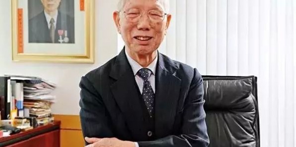 懷念田家炳！塑料薄膜起家的大慈善家