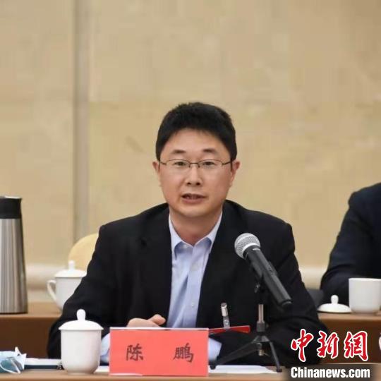 微塑料顆粒成“達(dá)摩克利斯之劍” 生物基可降解塑料或成出路